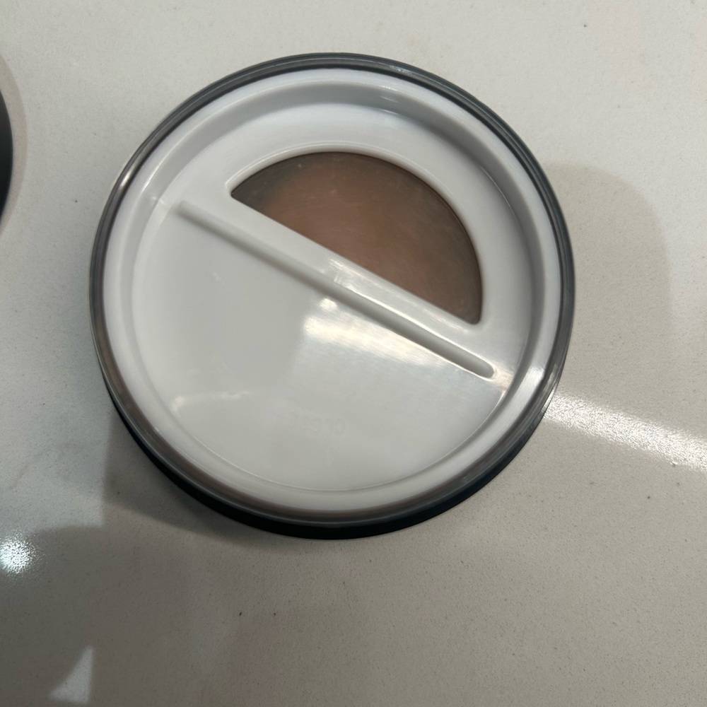 Milk Translucent Powder-NWT - Picture 4 of 4